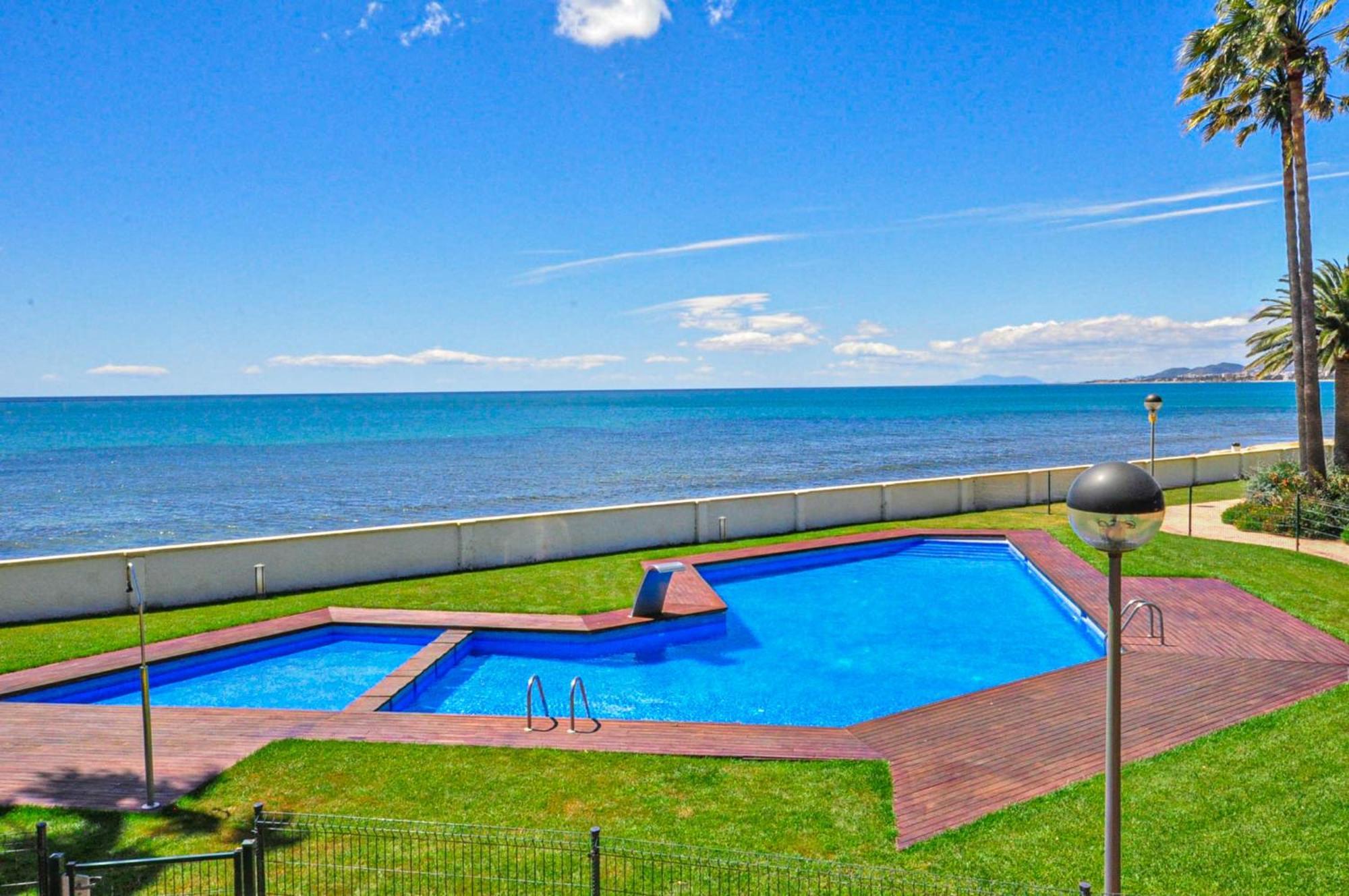 Apartamento Di Mare Litoral Costa Dorada Mont-Roig del Camp Exterior foto